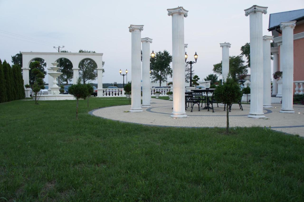 Villa Demetrios Kaluszyn (Minsk) Exterior photo
